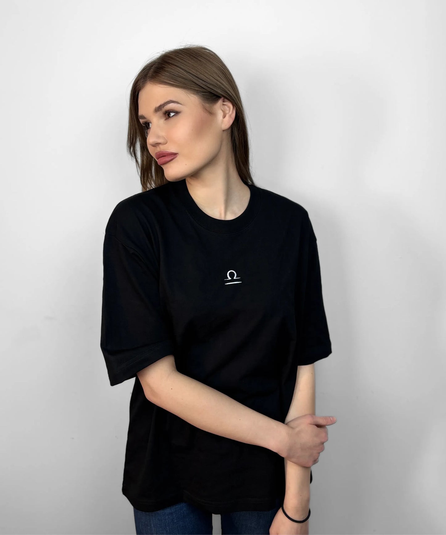 Libra Oversize Tee - Women
