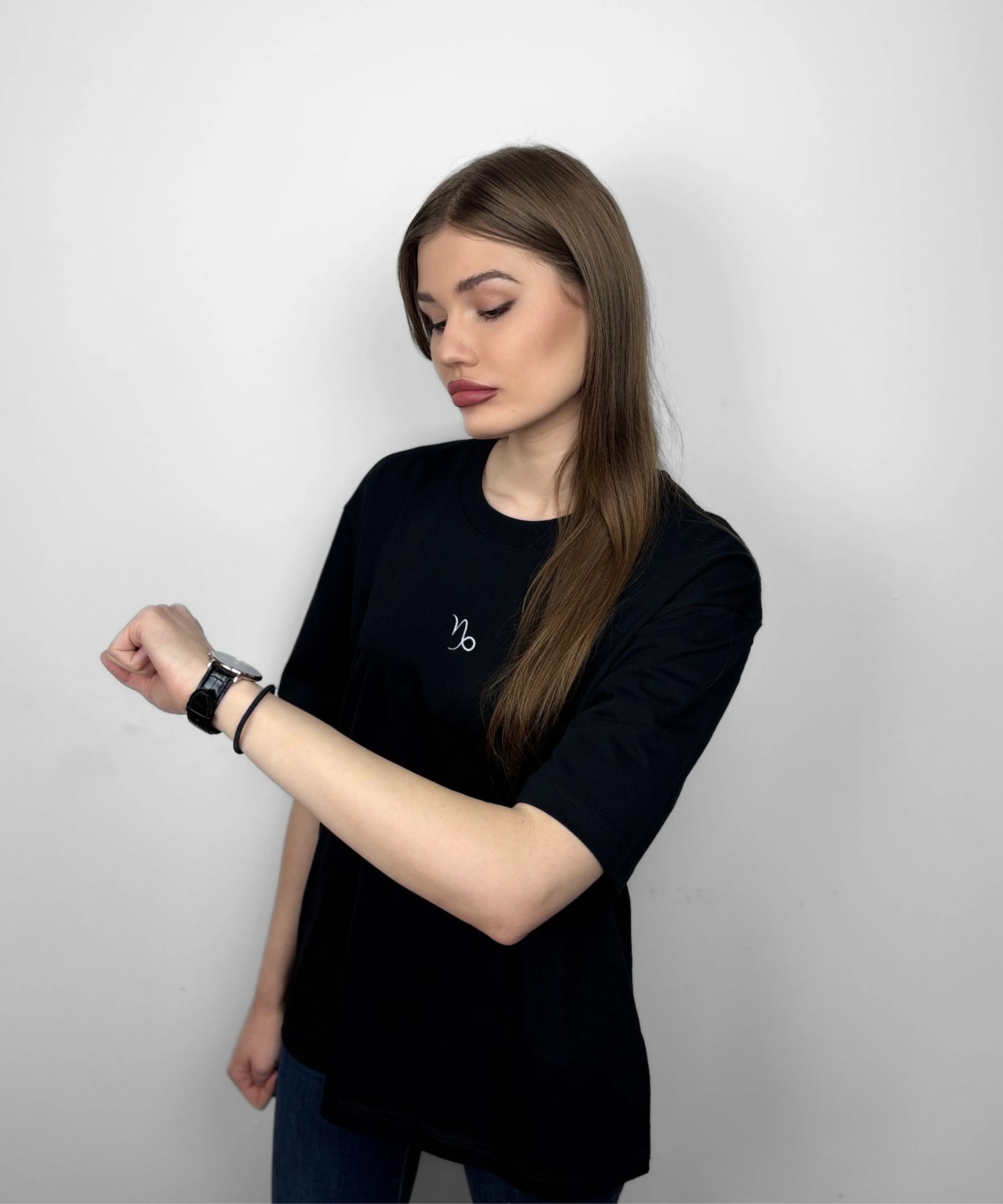 Capricorn Oversize Tee - Women